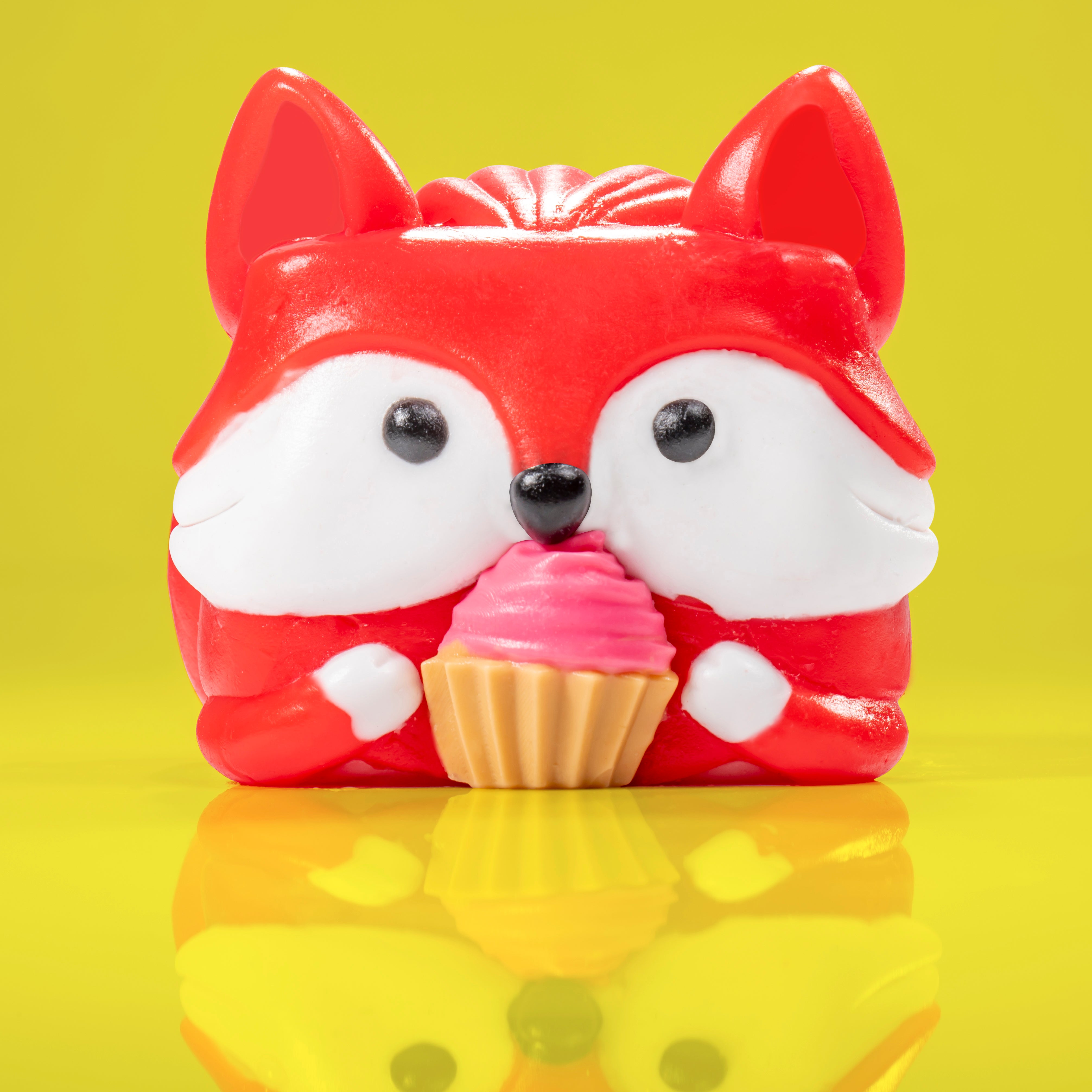 Cupcake - Hover