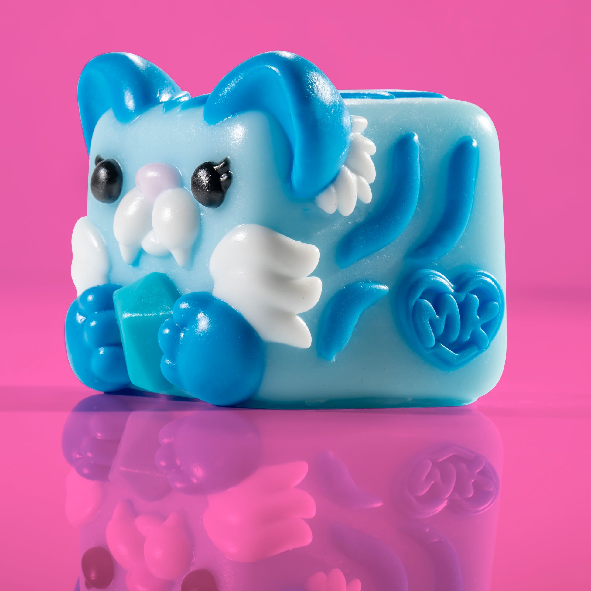 Misty the tiger Mushykinz taba squishy left side view on a pink background